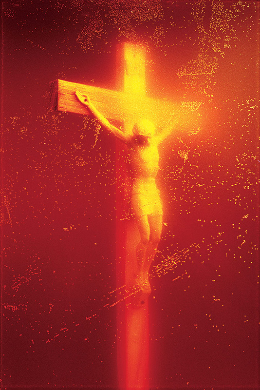 極度反叛？紐約藝術家Andres Serrano，表現神的徹底人格化與道在屎溺